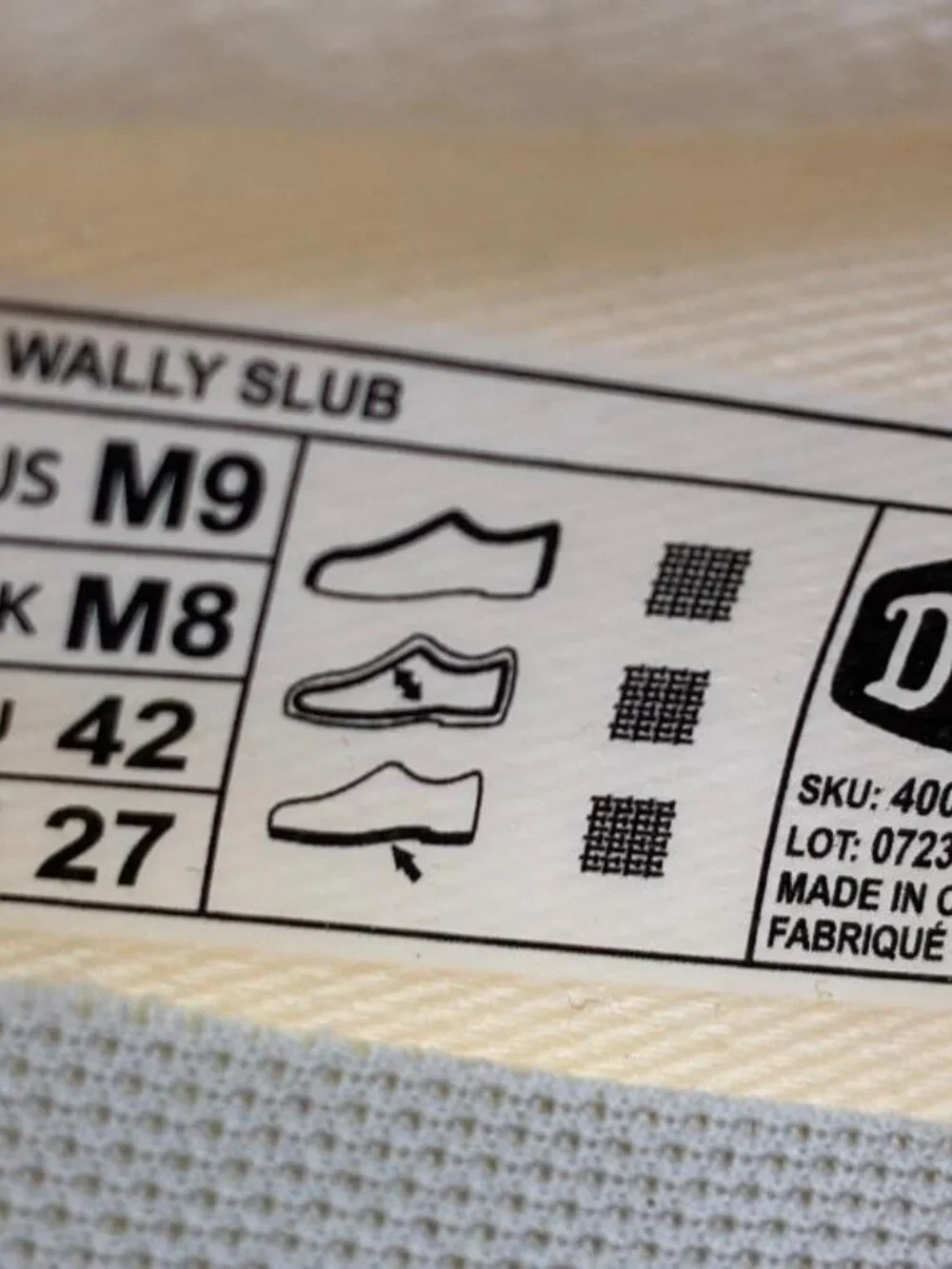 HEY DUDE WALLY SLUB MENS WHITE CANVAS COMFORT SHOES SIZE 9